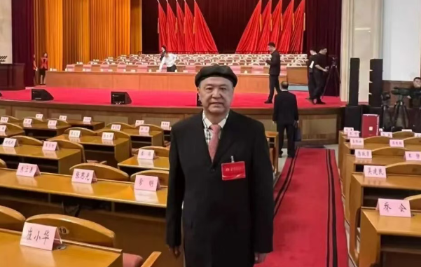 特稿 l 国家级认可！著名作家张顺富入选高校教材，查干湖故事将影响一代大学生